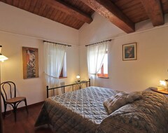 Toàn bộ căn nhà/căn hộ Casa Rossa - Private Villa With Pool, Beach 6 Km, Wi-fi, Adriatic Coast, March (San Costanzo, Ý)