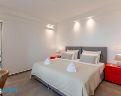 Hotelli Sampatiki Suites - 4 Star Seaview Luxury Suites With Breakfast And Spa - Opening April 2024 (Leonidio, Kreikka)