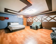 Hotel Andong Okdong Equus (Andong, Južna Koreja)