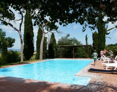 Toàn bộ căn nhà/căn hộ Apartment With Beautiful Views Of The Pool And Torrita Village (Torrita di Siena, Ý)