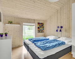 Hotel 3 Bedroom Accommodation In Give (Give, Danska)