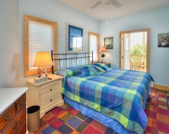 Casa/apartamento entero Spectacular Oceanfront 7 Bd/6 Ba Have Private Bath & King Bed/sleeps 16 (Caswell Beach, EE. UU.)