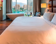 Hotel Renaissance Santiago by Marriott (La Reina, Chile)