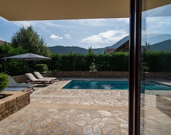 Koko talo/asunto Evritos Villas & Suites With Pool (Karpenisi, Kreikka)