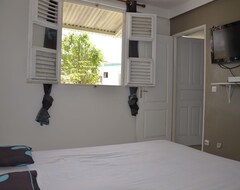 Casa/apartamento entero Beautiful F2, Jaccuzi, Near Beach (Le Robert, Antillas Francesas)