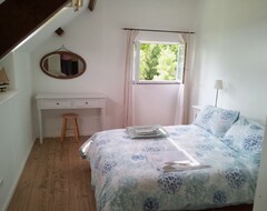 Cijela kuća/apartman Beautiful two bed property in secluded gardens near Lessay and sandy beaches (Lessay, Francuska)