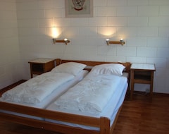 Oberes Ourtal Lodge - Nine Bedroom Hotel, Sleeps 22 (Büllingen, Belgium)
