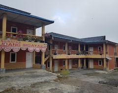 Khách sạn Oyo 93780 Rudang Rudang Sibayak (Karo, Indonesia)