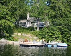 Tüm Ev/Apart Daire Secluded Waterfront Cottage On 5 Acres: Private Dock, Borders Audubon Preserve (Hebron, ABD)