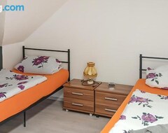 Toàn bộ căn nhà/căn hộ Awesome Apartment In Wernrode With Wifi And 2 Bedrooms (Wolkramshausen, Đức)