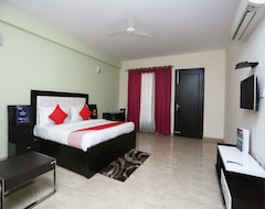 Hotel Oyo 27674 Dhairya Residency (Gurgaon, Indija)
