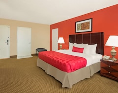Hotel Ramada Plaza Fayetteville Fort Bragg Area (Fayetteville, USA)