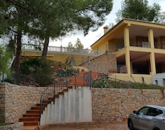 Toàn bộ căn nhà/căn hộ Lovely Villa With Beautiful Views, Private Pool, 4 Double Bedrooms, 2 Bathrooms (Segorbe, Tây Ban Nha)