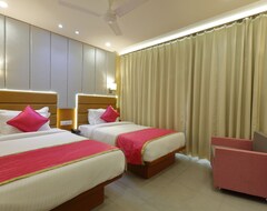 Hotelli Pragati The Grand (Ahmedabad, Intia)