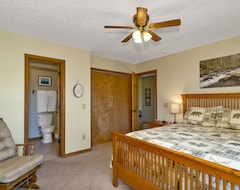 Toàn bộ căn nhà/căn hộ Ridgeview Cabin - Clean, Cozy, Wifi, Central Heat/air, Mountain Views All Rooms (Waynesville, Hoa Kỳ)