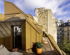 Hotel Pilgrim (Paris, Fransa)