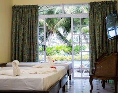 Palm Beach Hotel (Anse Cimetière, Seychelles)