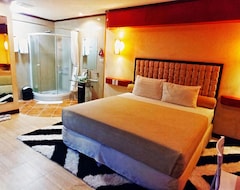 Cebu Dulcinea Hotel (Lapu-Lapu, Filipinas)