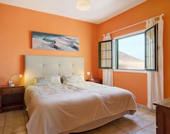 Hele huset/lejligheden Vacation Apartment “la Vega De Lanzarote 4” With Sea View, Pool & Wi-fi (Ibias, Spanien)