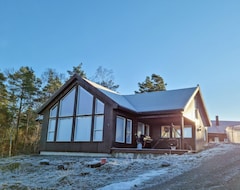 Koko talo/asunto 4 Bedroom Accommodation In Lyngdal (Lyngdal, Norja)
