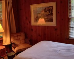 Casa/apartamento entero Charming Cabin On Chain-of-lakes (Bellaire, EE. UU.)
