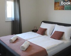Hotelli Maristo Apartments (Stara Novalja, Kroatia)