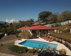 Cijela kuća/apartman Mango Sunrise Mountain Views + Pool (Escobal, Panama)