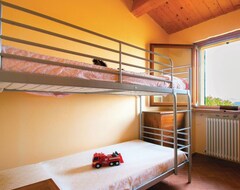 Toàn bộ căn nhà/căn hộ 4 Bedroom Accommodation In Barchi Pu (Barchi, Ý)