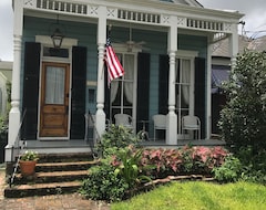 Koko talo/asunto 19Th Century New Orleans Shot Gun House (New Orleans, Amerikan Yhdysvallat)