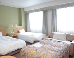 Hotel Standard Plan For 2 People Or More Per Room / Kochi Kōchi (Kochi, Japón)