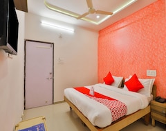 Hotel OYO 15509 Shreenath (Ahmedabad, Indien)