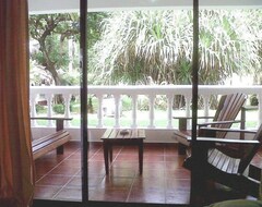Hotel La Tambora Beach Suites (Samana, Dominikanska Republika)