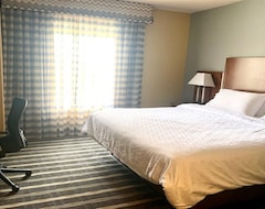 Holiday Inn Express & Suites Perry-National Fairground Area, an IHG Hotel (Perry, USA)