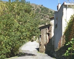 Toàn bộ căn nhà/căn hộ Idyllic Farmhouse Catalan Pyrénées, Randonée Front Door,hour To Beach,golf,sking (Olette, Pháp)