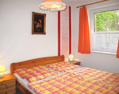 Toàn bộ căn nhà/căn hộ Vacation Home Waldsiedlung In Retgendorf - 6 Persons, 2 Bedrooms (Dobin am See, Đức)