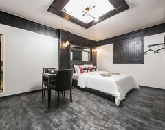 Gunsan Jnk Classic Hotel - Gray (Gunsan, Sydkorea)