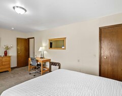Khách sạn Clarion Hotel & Suites (Fairbanks, Hoa Kỳ)