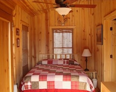 Cijela kuća/apartman High Lonesome Cabin...Elevate Your Soul! Peaceful Seclusion (Raphine, Sjedinjene Američke Države)