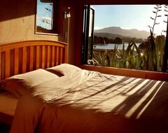 Koko talo/asunto The Best Sunsets In Raglan From Our Massive Deck (Raglan, Uusi-Seelanti)