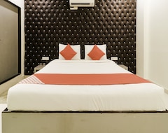 Khách sạn OYO 28722 The Prince Hotel (Jaipur, Ấn Độ)