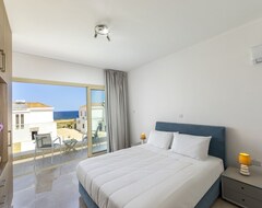 Hotel Seaside Diana 2 In Pomos (Pafos, Chipre)
