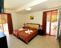 Ξενοδοχείο Hotel Golden Rose Suites (Κολυμπάρι, Ελλάδα)
