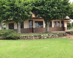 Entire House / Apartment Cottage In The Chavantes Dam, W / Beach, Pool, Boat Ramp, Island (Barão de Antonina, Brazil)