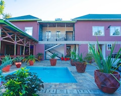 Khách sạn The Okaseni Lodge (Monduli, Tanzania)