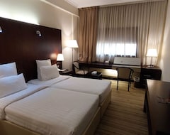 Khách sạn Hotel Avari Dubai (Dubai, Các tiểu vương quốc Ả Rập Thống Nhất)