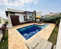 Entire House / Apartment Beautiful Country House Ninho Verde 1 (Porangaba, Brazil)