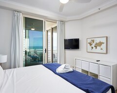 Khách sạn Maldives Resort Gold Coast (Main Beach, Úc)