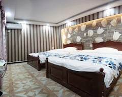 Hotel Wuzhen Tiantaixiehou (Jiaxing, China)