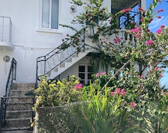 Toàn bộ căn nhà/căn hộ Charming Hillside Villa Vacation Rental! (Roseau, French Antilles)