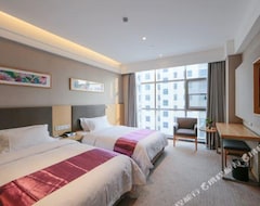 Hotel Yitel (Linyi Binhe Avenue) (Linyi, China)